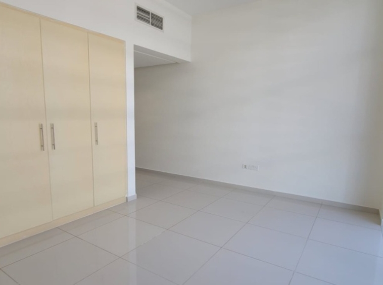 Golf Panorama Tower A, DAMAC Hills, Dubai