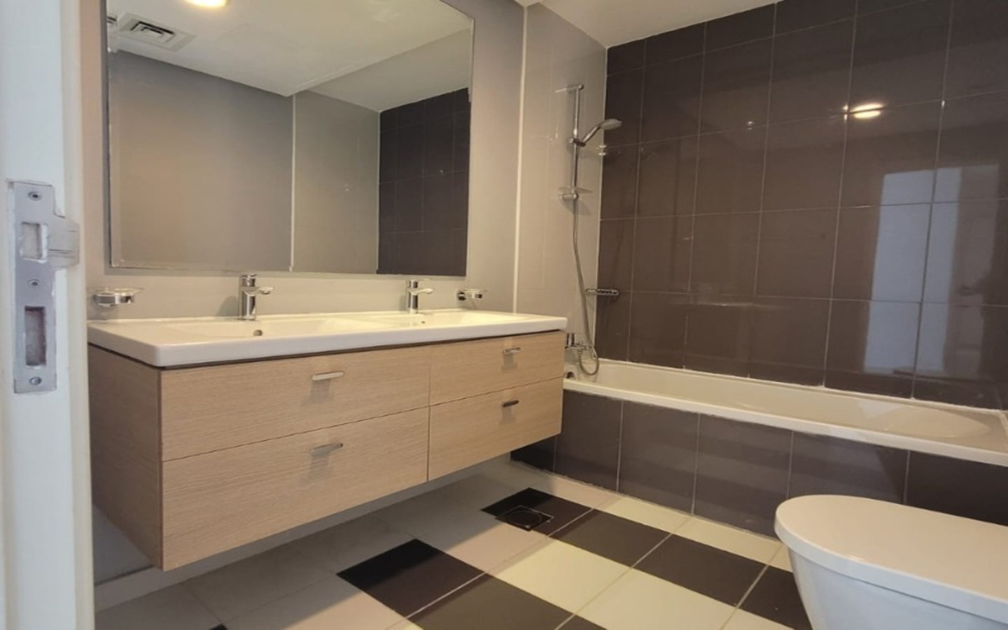 Golf Panorama Tower A, DAMAC Hills, Dubai