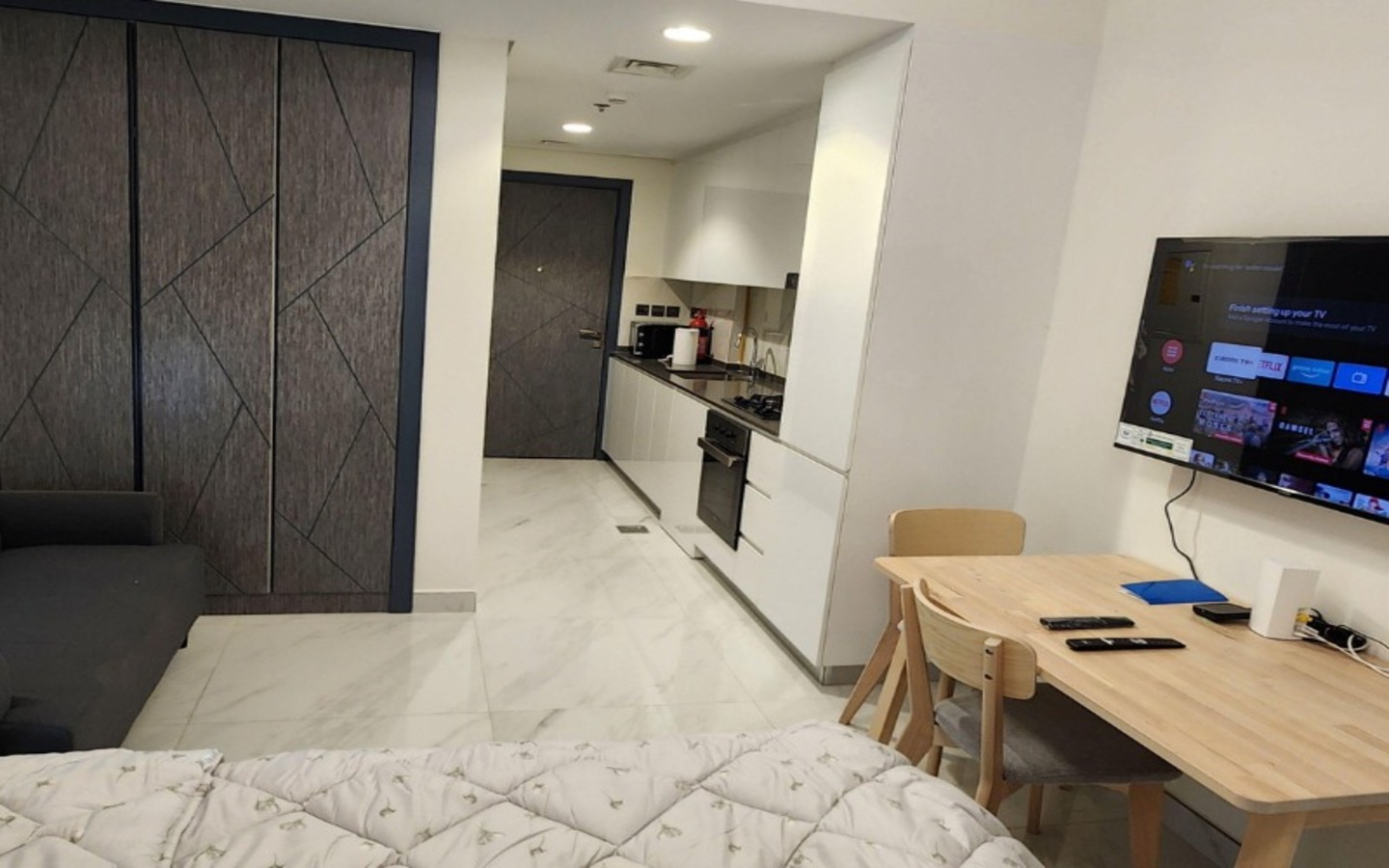 Studio for Rent located at Samana Golf Avenue