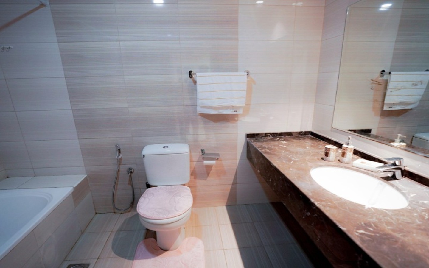 Apartment for Rent located at Sydney Tower, JVC