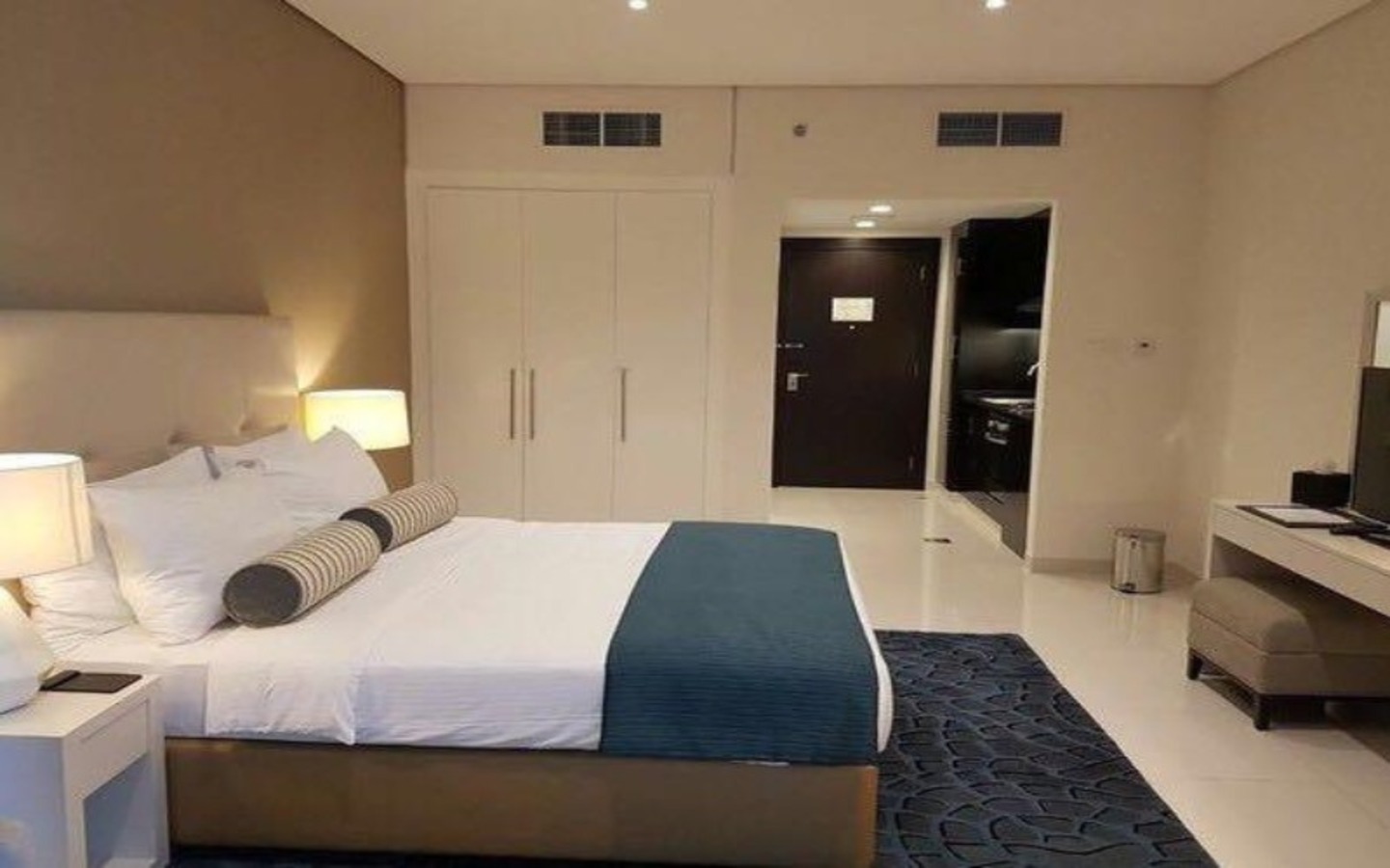 The Cosmopolitan Tower, Business Bay